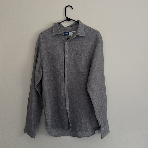 Men’s Old Navy Everyday Shirt - Picture 2 of 2